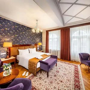 Otel Esplanade