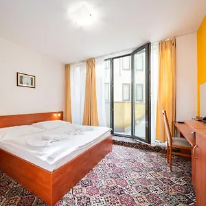 Отель De Luxe