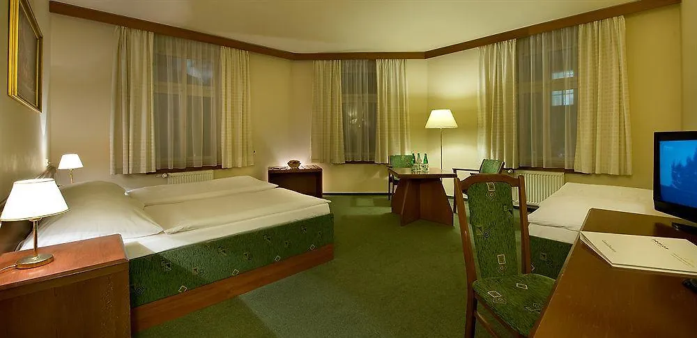 Three Crowns Hotel Prag