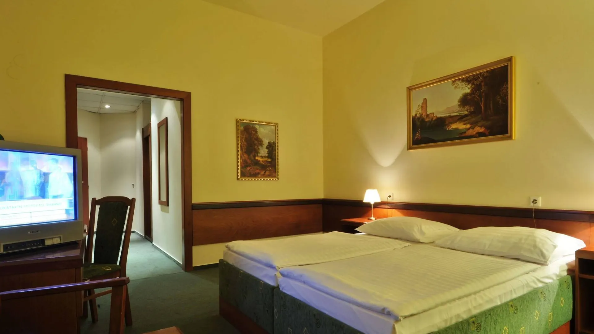 Three Crowns Hotel Prag